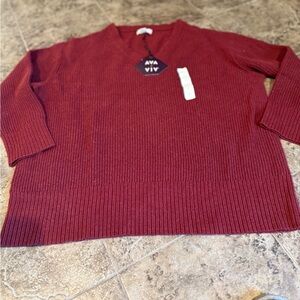 V-Neck knit plus Sweater - Burgundy